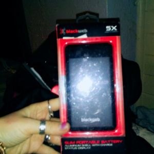 Blackweb portable power charger